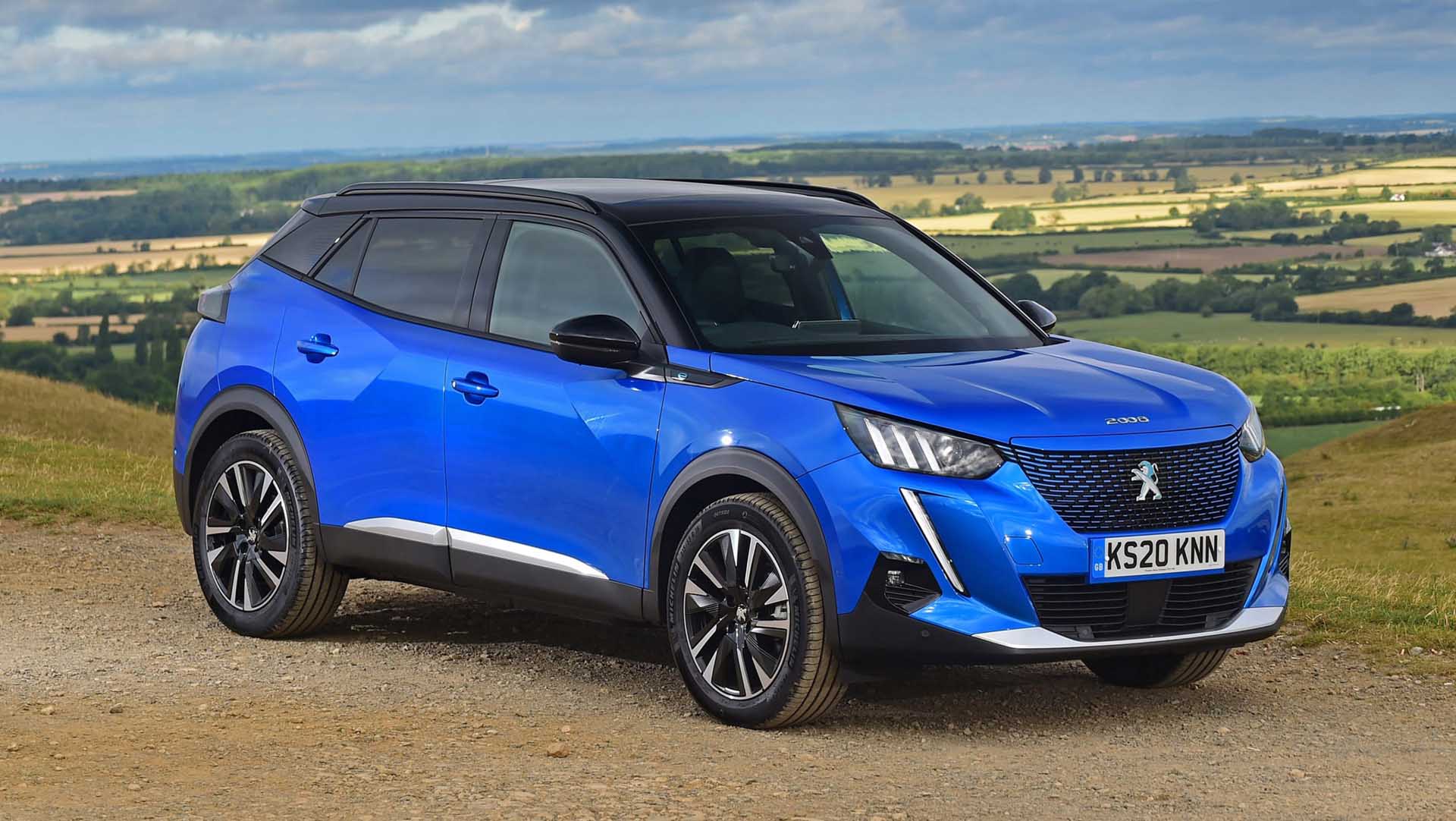 Peugeot e-2008 töltés otthon, közterülete, gyors és villámtöltőn