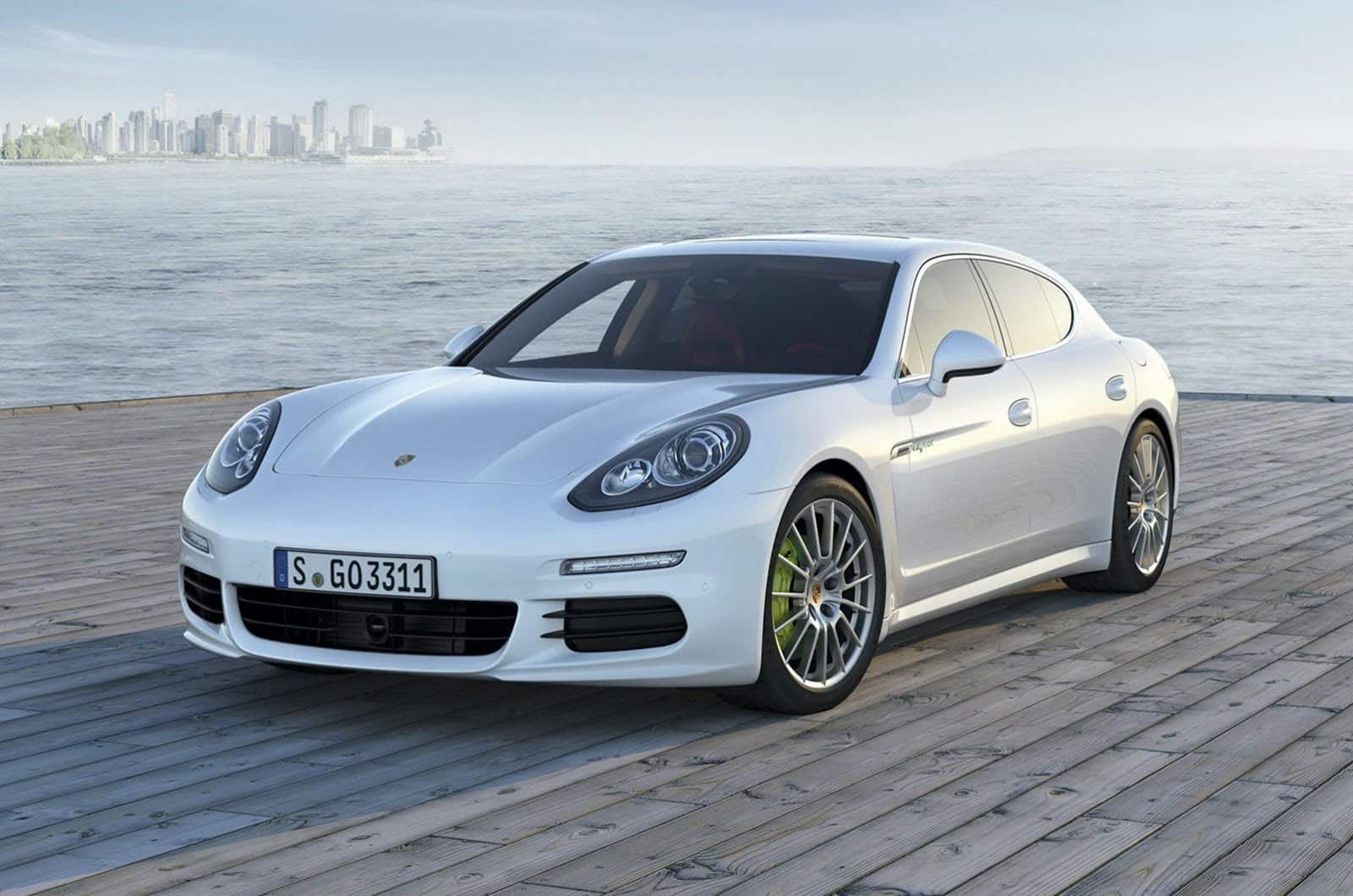 porsche panamera elektromos töltés, töltő és töltőkábel
