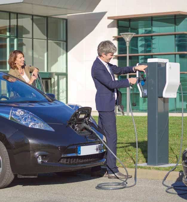 Schneider electric töltő állomás tartó